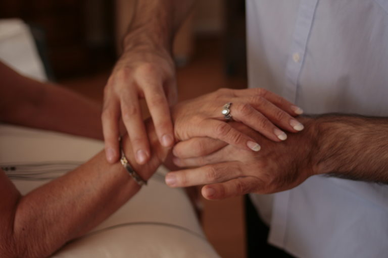 Consultation ostéopathie jeune retraité